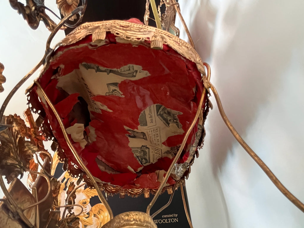 Globo di María antico in filigrane color oro e specchietti