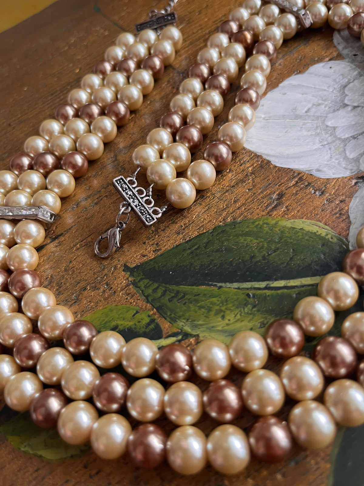 Collana vintage a 3 fili con perle color champagne in due toni con strass