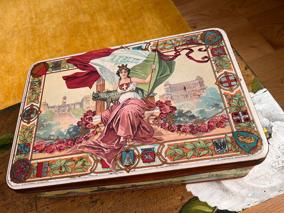 Scatola vintage di latta di biscotti Lazzaroni colorata