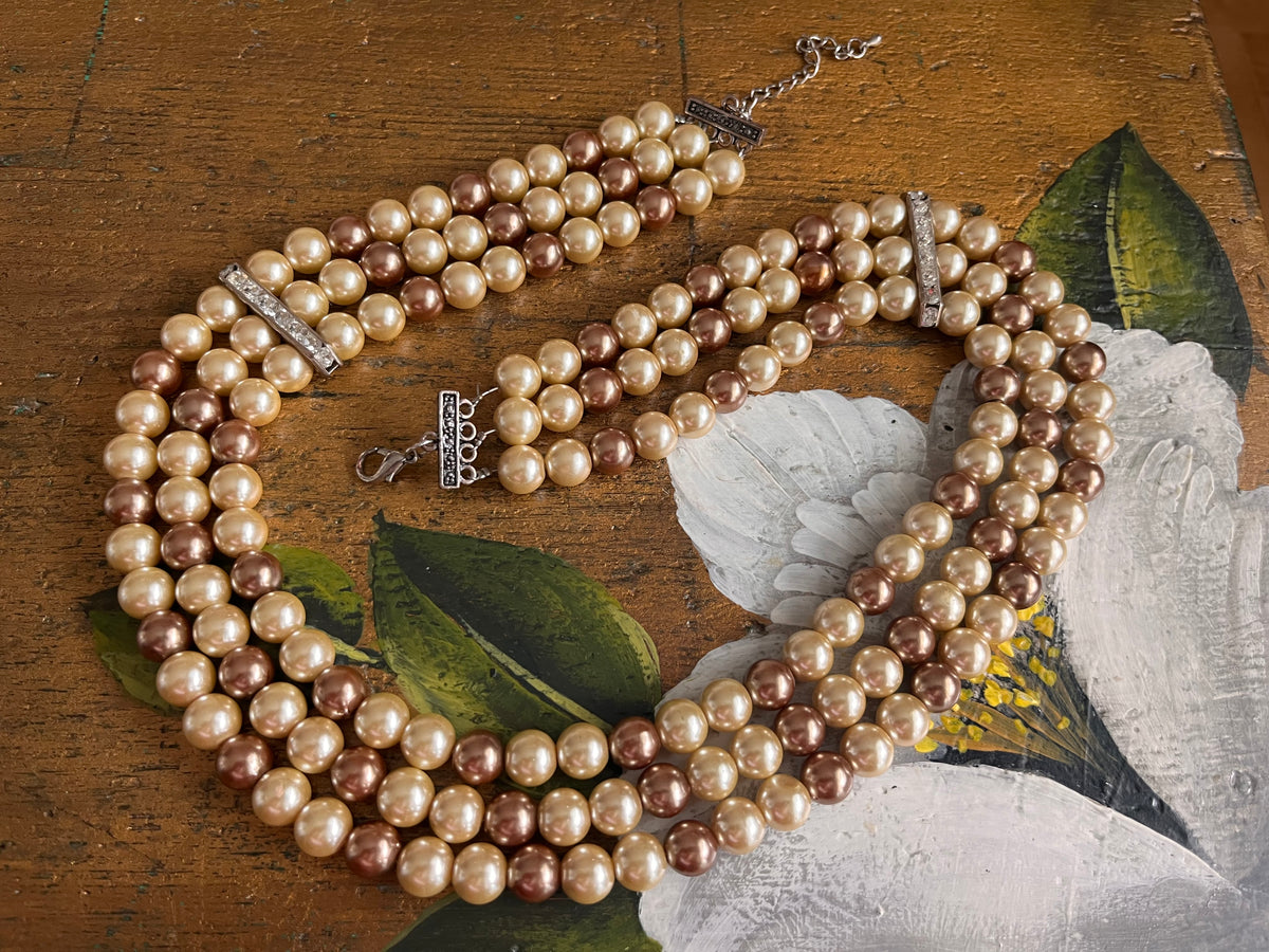 Collana vintage a 3 fili con perle color champagne in due toni con strass