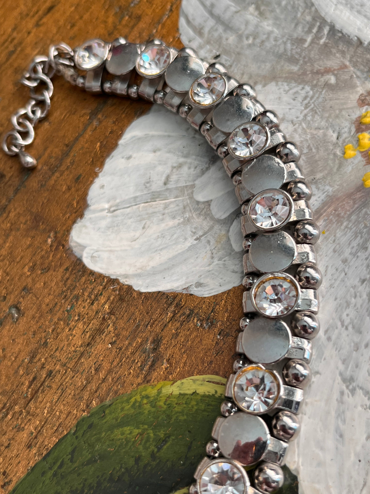 Girocollo vintage argentato con strass cristallo