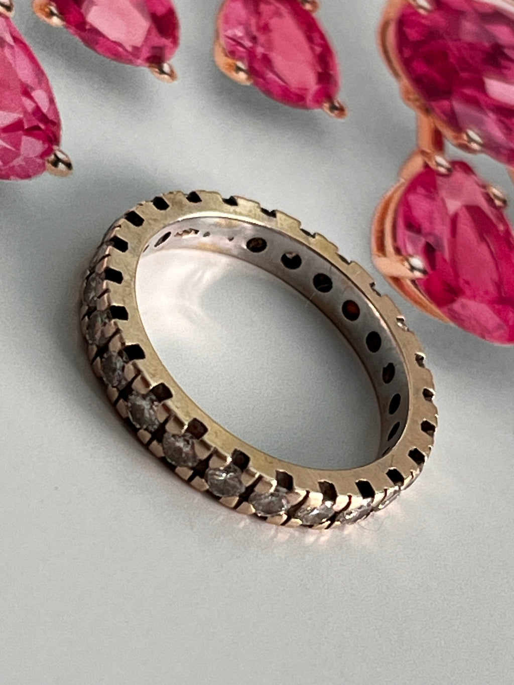 Anello in oro bianco 18K con brillanti